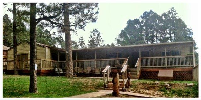 Village Lodge รุยโดโซ ภายนอก รูปภาพ